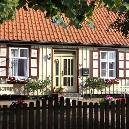 Kapitaenshaus In Strandnaehe In Prerow Esterno foto